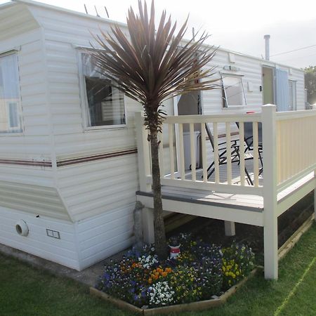 Summer Breeze Caravan Bacton  エクステリア 写真