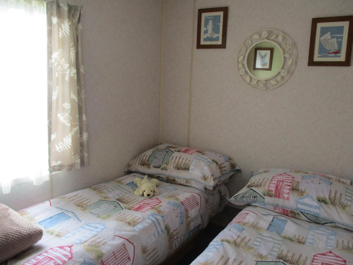 Summer Breeze Caravan Bacton  エクステリア 写真