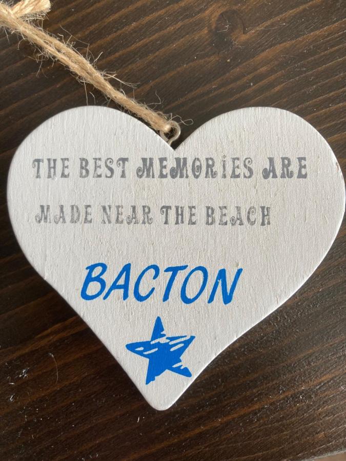 Summer Breeze Caravan Bacton  エクステリア 写真